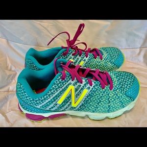 New Balance girl’s running shoes size 5.5